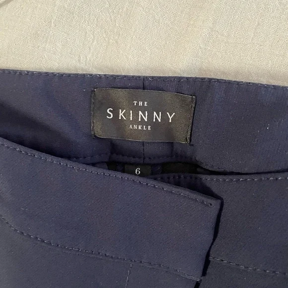 White House Black Market The Skinny pant - Picture 3 of 5